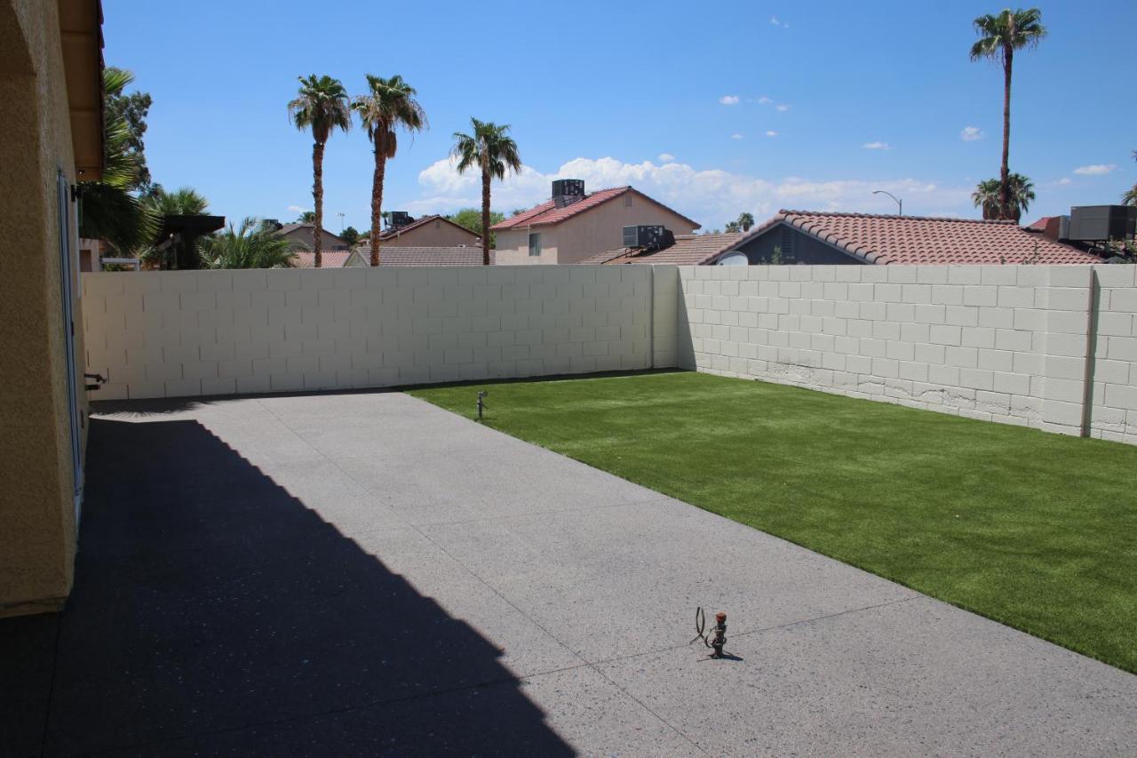 Newly Remodeled Family Friendly 3B/2B House Villa Henderson Exterior photo